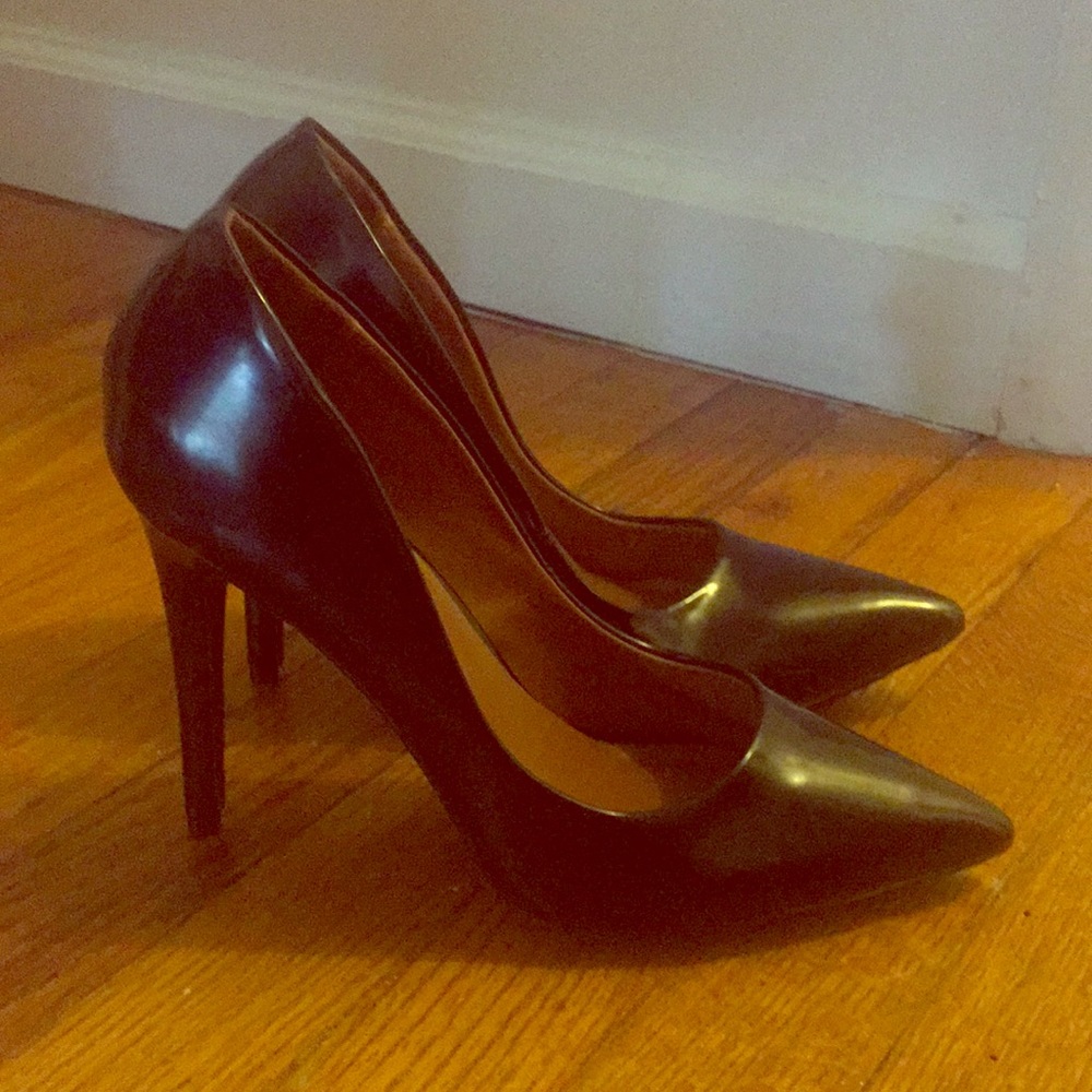 Black heels